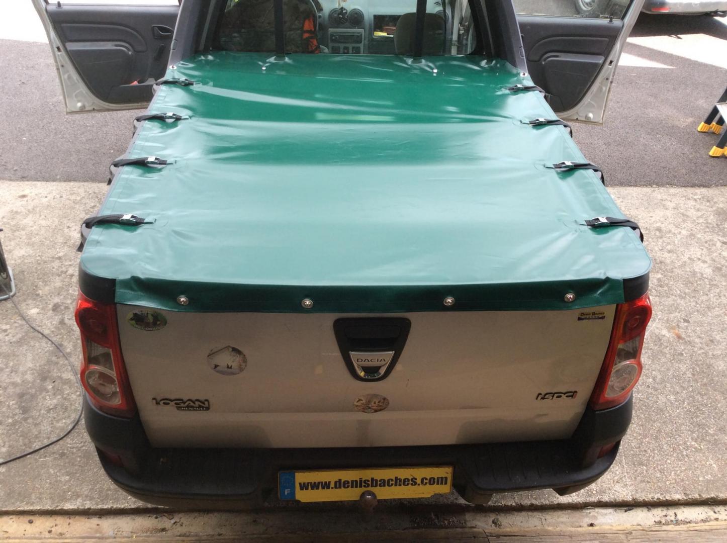 BACHE VOITURE DE PROTECTION POUR Dacia Logan TOUS TEMPS UV